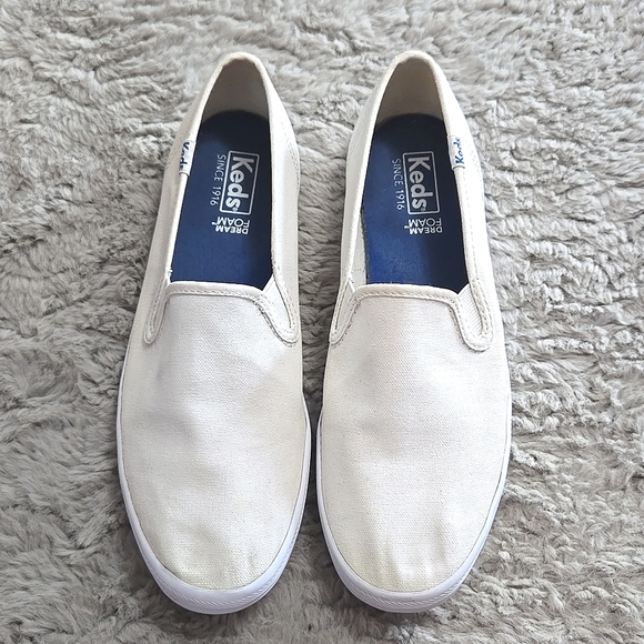 Keds Shoes - Keds white canvas Slip-On shoes